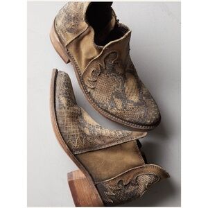 Liberty Black | Uma Python Embossed Suede Cowgirl Booties, Sz 8.5* ♥ NWOB
